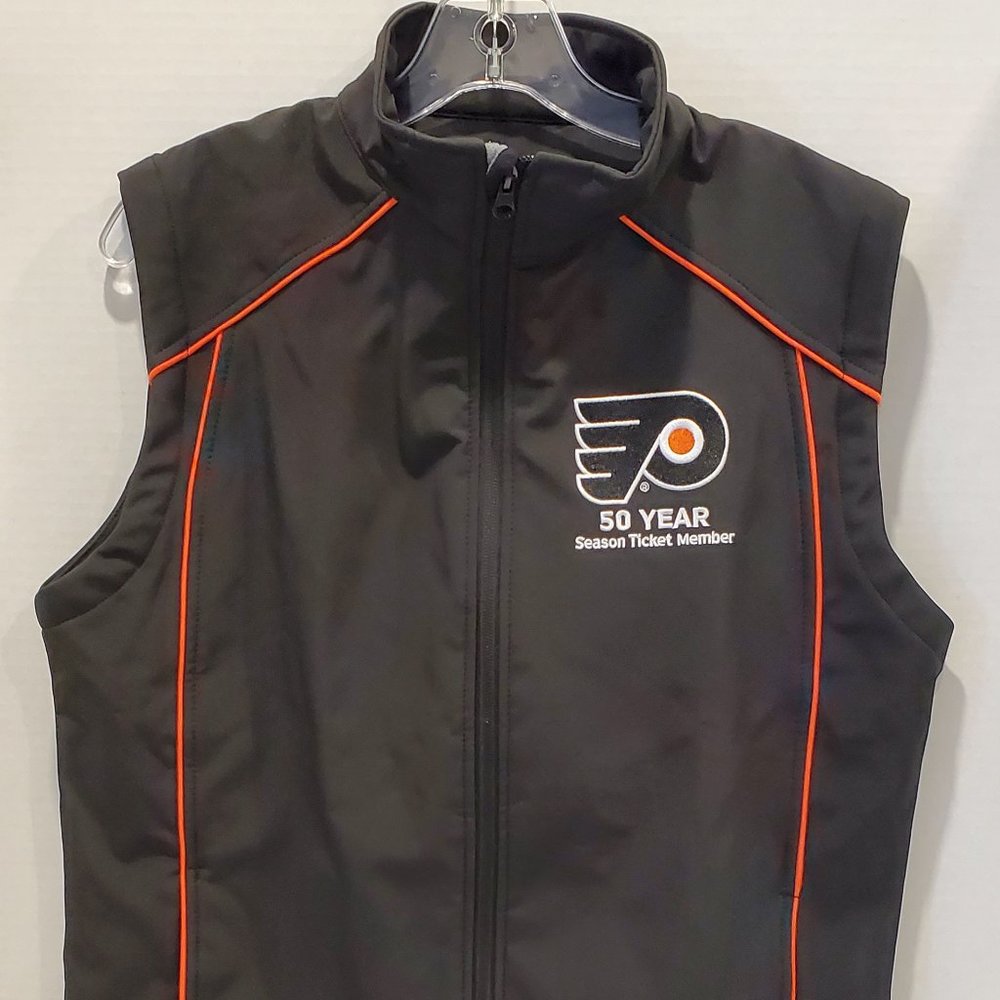 Womens Philadelphia Flyers Black Fleece Vest-50 Year Season Ticket Member-Large